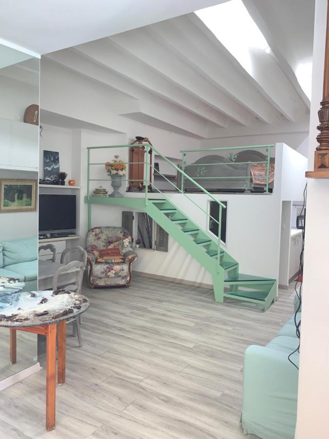 Joli Studio Au Soleil Appartement Menton Buitenkant foto