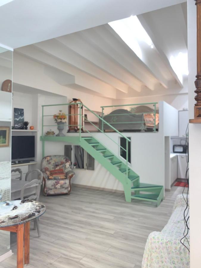 Joli Studio Au Soleil Appartement Menton Buitenkant foto